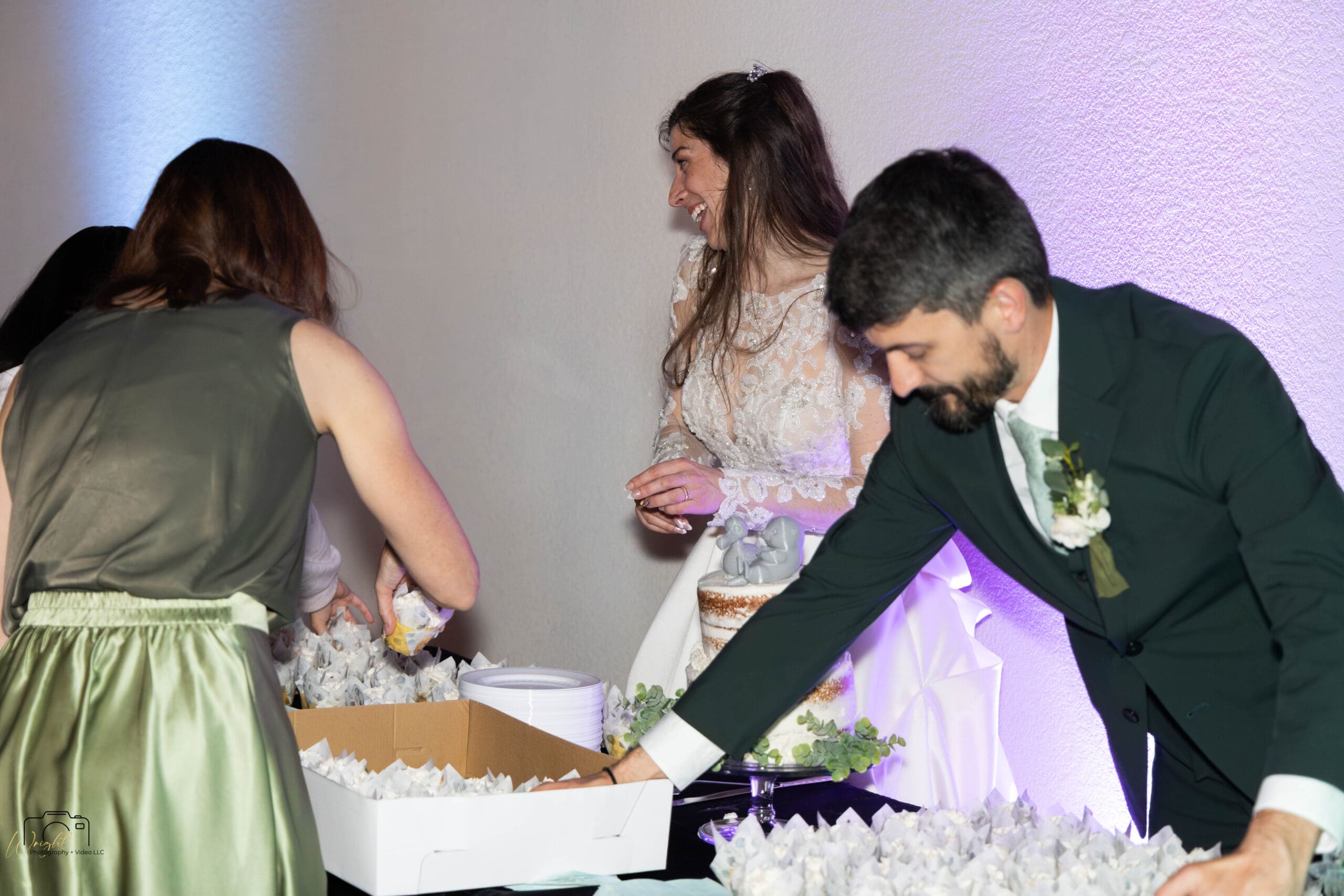 Unboxing cupcakes for the dessert table